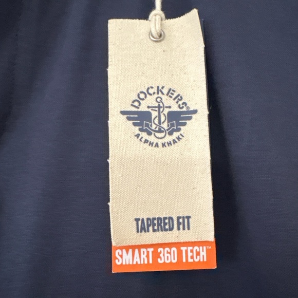 👖 Dockers Alpha Khaki Pants - Smart 360 Tech - Picture 2 of 5